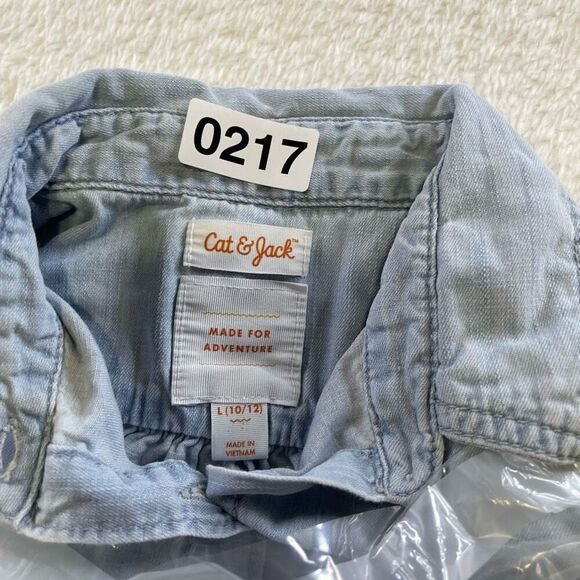 Cat & Jack Large Denim Collared Button Down shirt 10 / 12 - Picture 12 of 12